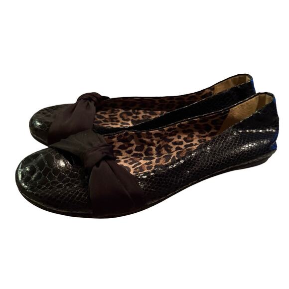 Libby Edelman Flats 9M Black Snake Print Bow Ballet Shoes Leopard‎ Lining EUC - Picture 4 of 6